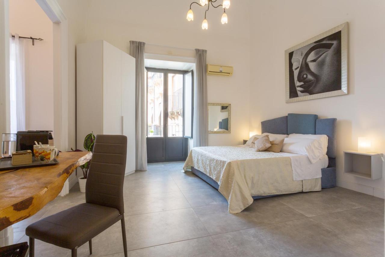 Palazzo Bruca Couette-café Catane
