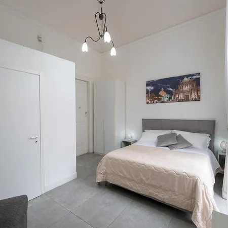 Palazzo Bruca Catania Bed & Breakfast Exterior photo
