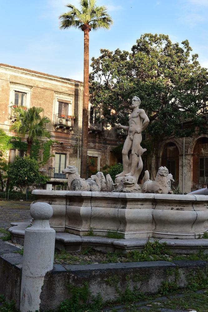 Palazzo Bruca 3* Catania